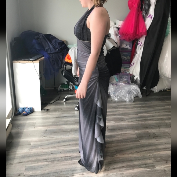 Formal Dress - Picture 6 of 6